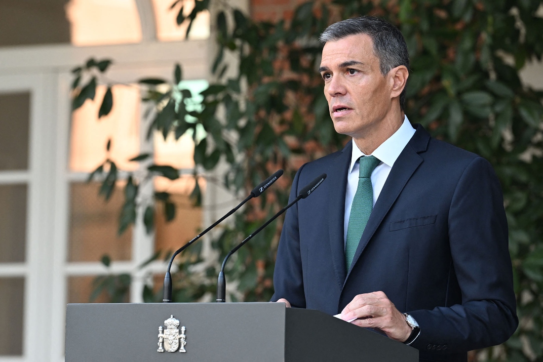 Spanish Prime Minister Pedro Sanchez announcing several measures including an arms embargo on Israel and a ban on ships carrying fuel for Israeli military personnel from docking in Spanish ports. (Handout from Moncloa Palace/AFP)
