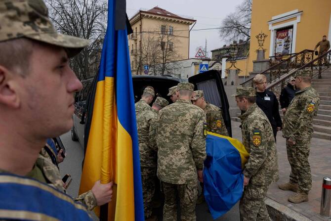 Ukraine on Thursday received 1,000 bodies from Russia that Moscow said were of fallen Ukrainian soldiers, a Kyiv government agency announced. (AFP/File)