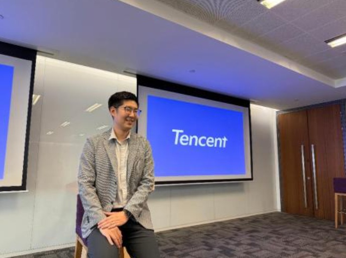 Eric Li at Tencent’s Shenzhen headquarters during the press tour. The Director of AI Global Commercialization highlighted how Tencent’s AI solutions could support key industries in Saudi Arabia. (AN Rahaf Jambi)