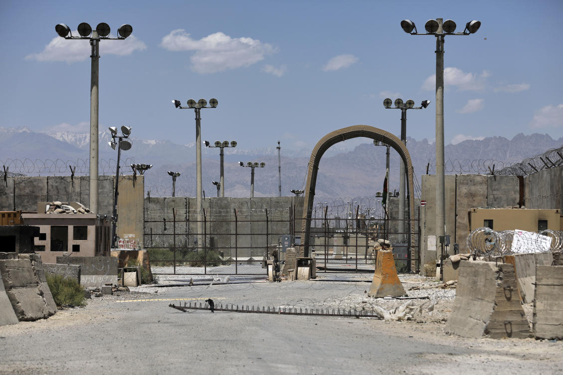An Afghan Taliban government official said Sunday that a deal over Bagram air base was “not possible,” after US President Donald Trump said he wanted the former US base back. (AP)