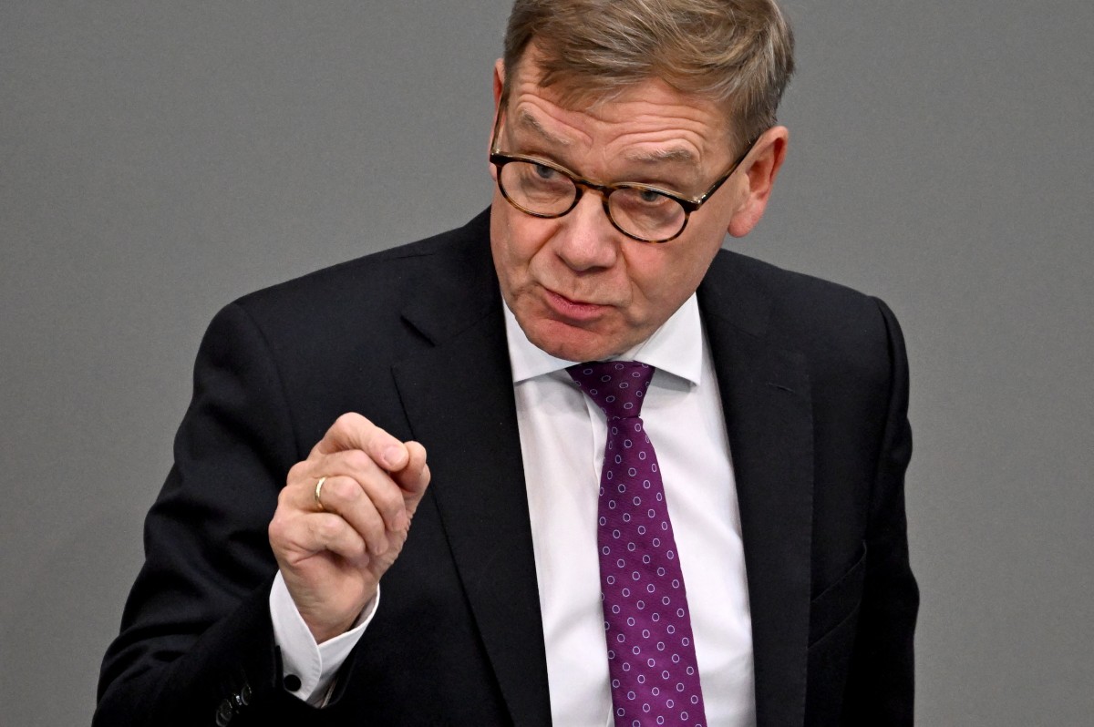German Foreign Minister Johann Wadephul addresses delegates during a session at the Bundestag (lower house of parliament), at a general debate on budget, in Berlin on September 17, 2025. (AFP)