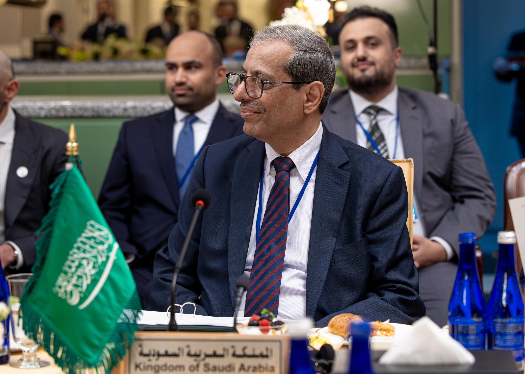 The meeting reviewed the latest regional and international developments and highlighted joint efforts to address them. (MOFA)
