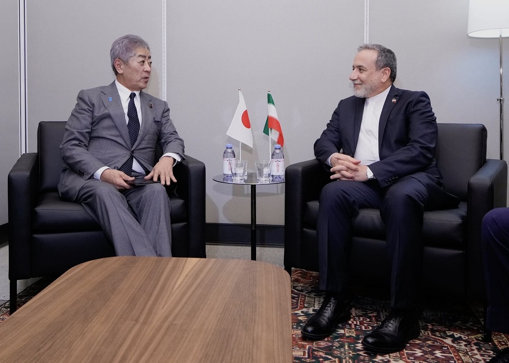 Japanese Foreign Minister Iwaya Takeshi meeting with Iran’s Foreign Minister Abbas Araghchi in New York on Tuesday. (MOFA)