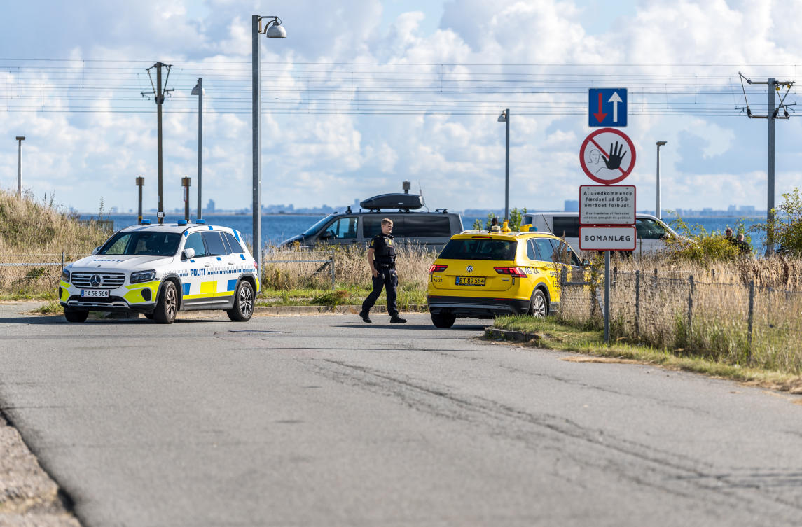 Danish police and Danish Security and Intelligence Service (PET) are present at DSB on Kystvejen by Copenhagen Airport, Tuesday, Sept. 23, 2025, after drones flew over Copenhagen Airport on Monday evening and the airspace was closed for four hours. (Steven Knap/Ritzau Scanpix via AP)