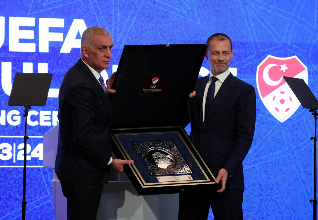 Turkish Football Federation president Ibrahim Haciosmanoglu and UEFA president Aleksander Ceferin during the opening of UEFA's office in Istanbul. (Reuters/File)