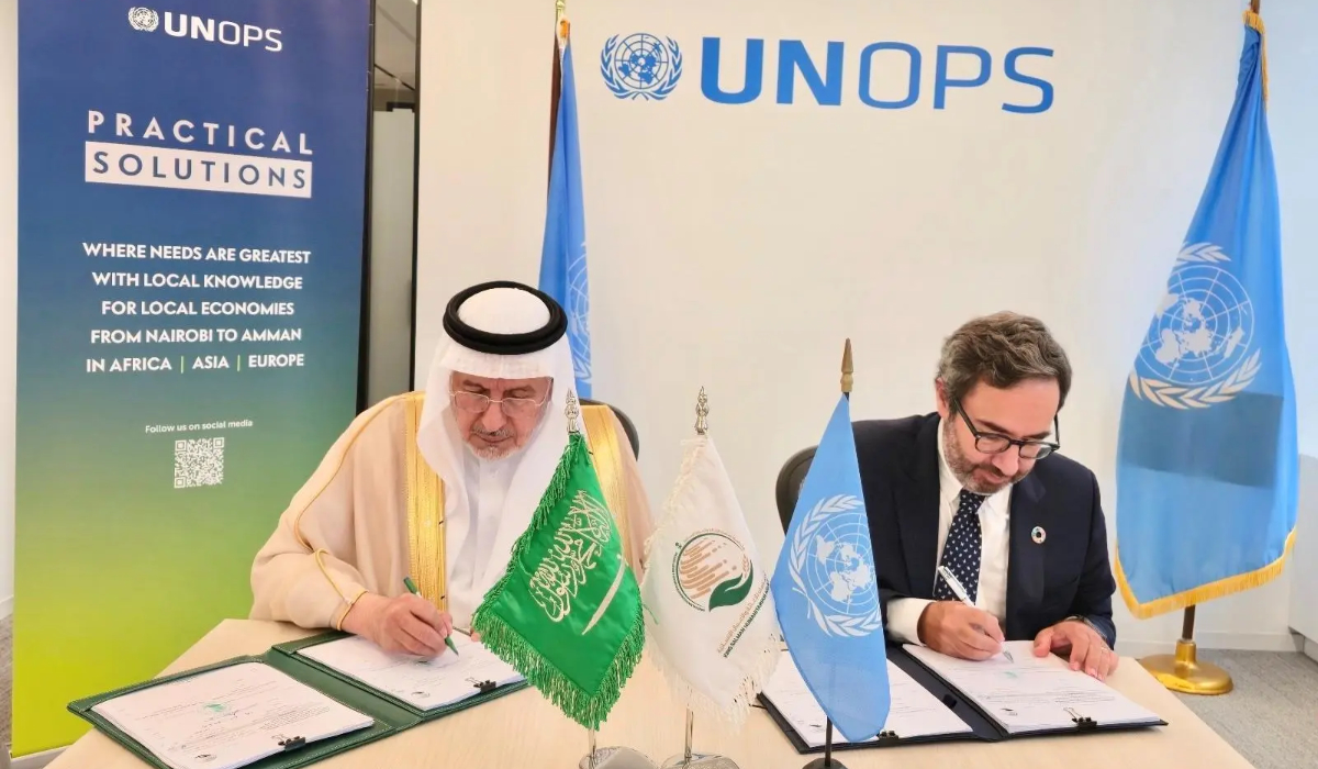 KSrelief Supervisor General Dr. Abdullah Al-Rabeeah signed the agreement with UNOPS Executive Director Jorge Moreira da Silva. (SPA)