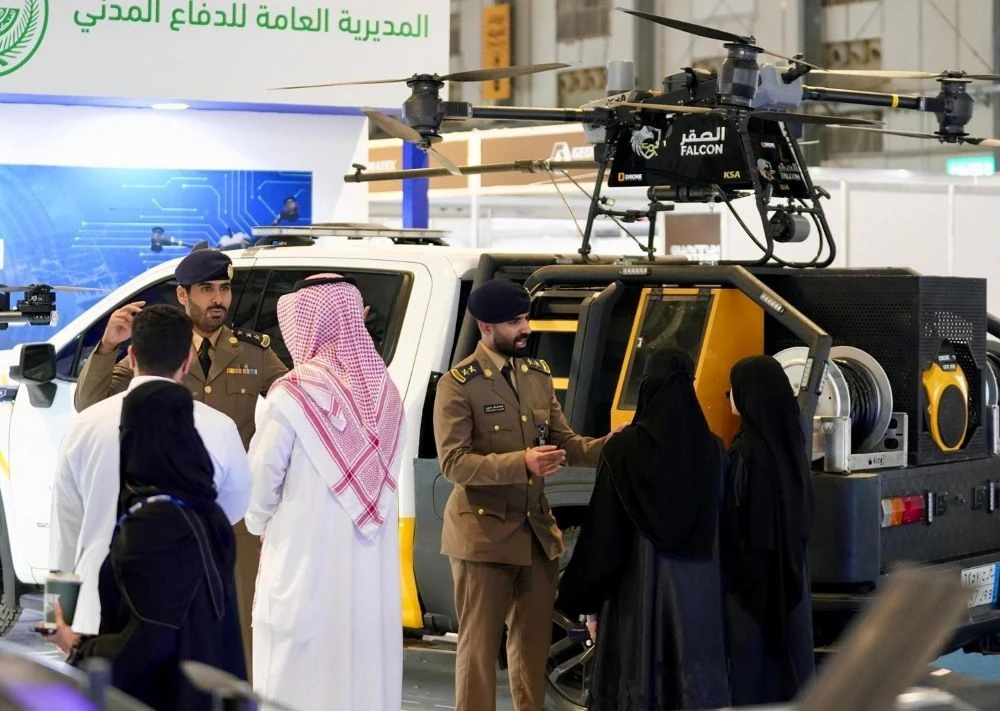 Civil Defense officials showcased the latest emergency response technologies at the Saudi Drone Exhibition in Riyadh. (SPA)