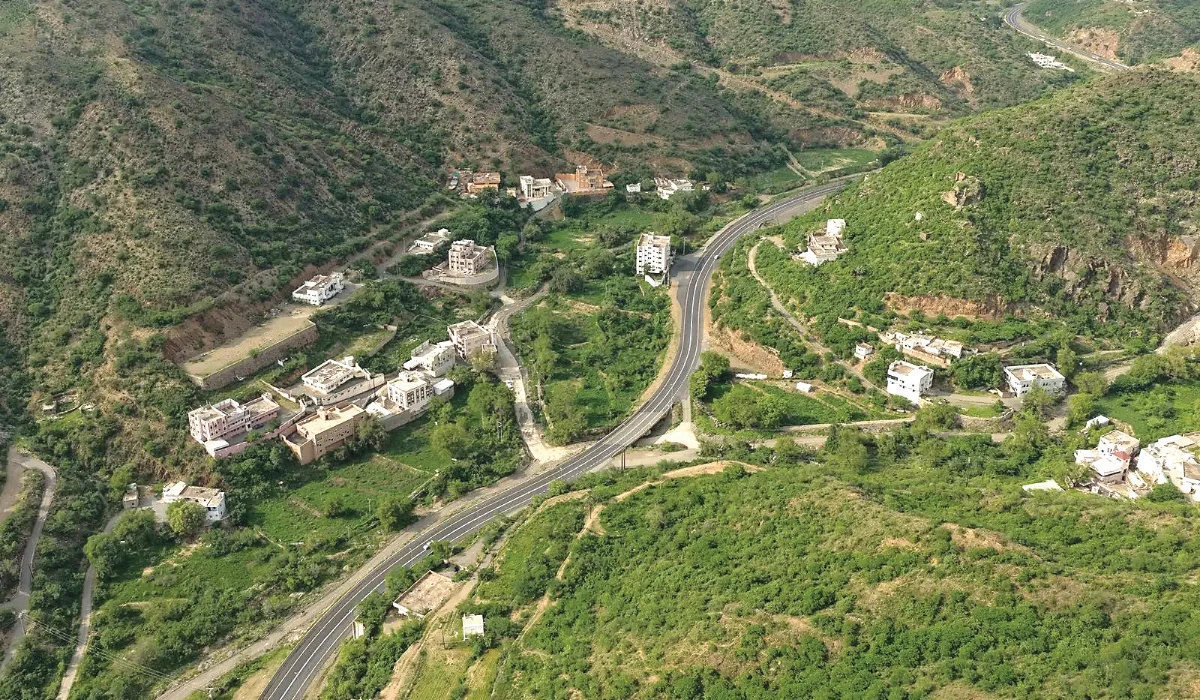 Visitors travel to Asir for autumn views, heritage trails