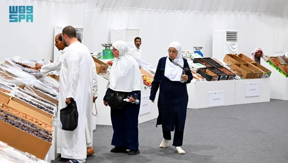 A new seasonal dates marketplace has opened in Madinah Central Market. (SPA)