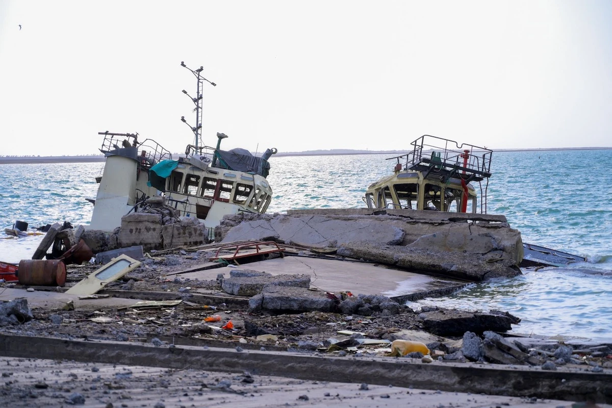 Israel strikes Houthi-held Yemeni port after evacuation warnings