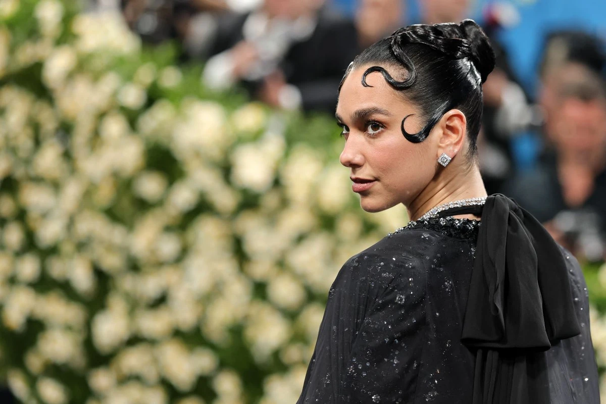 Dua Lipa denies firing agent over pro-Israel views