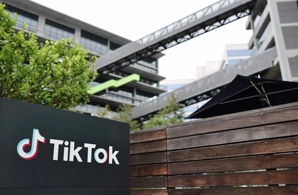 Trump signs order declaring TikTok sale ready and values it at $14 billion