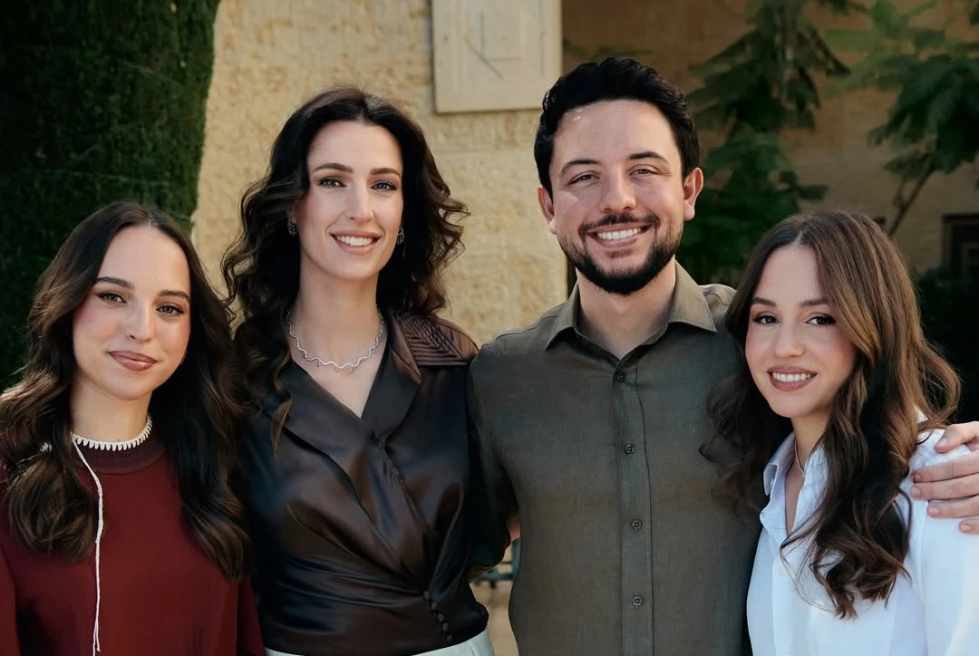 Princess Rajwa Al-Hussein of Jordan and her husband Crown Prince Al-Hussein bin Abdullah paid tribute to his sisters, Princess Iman and Princess Salma. (Instagram)