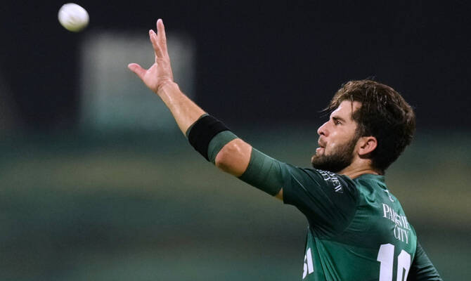 Pakistan's Shaheen Shah Afridi takes a ball during the Asia Cup Cricket match between Pakistan and Sri Lanka at Zayed Cricket Stadium in Abu Dhabi, United Arab Emirates, Tuesday, Sept. 23, 2025. (AP/File Photo)