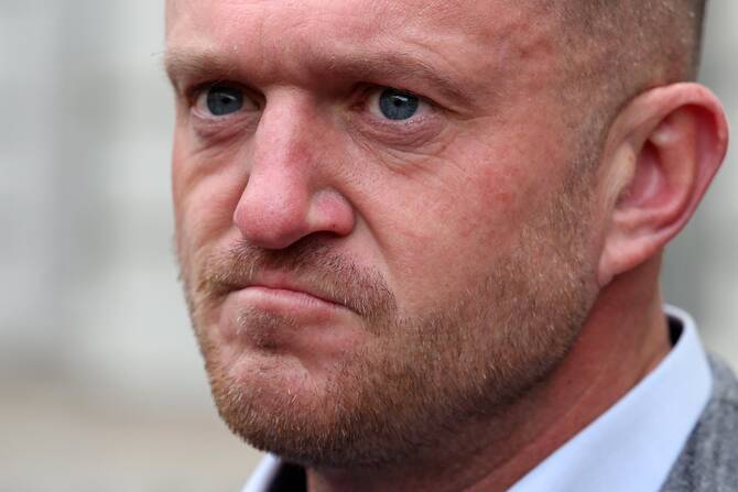 Founder and former leader of the anti-Islam English Defence League (EDL), Stephen Yaxley-Lennon, also known as Tommy Robinson, arrives at Westminster Magistrates Court in central London, Apr. 22, 2024. (AFP/File Photo)