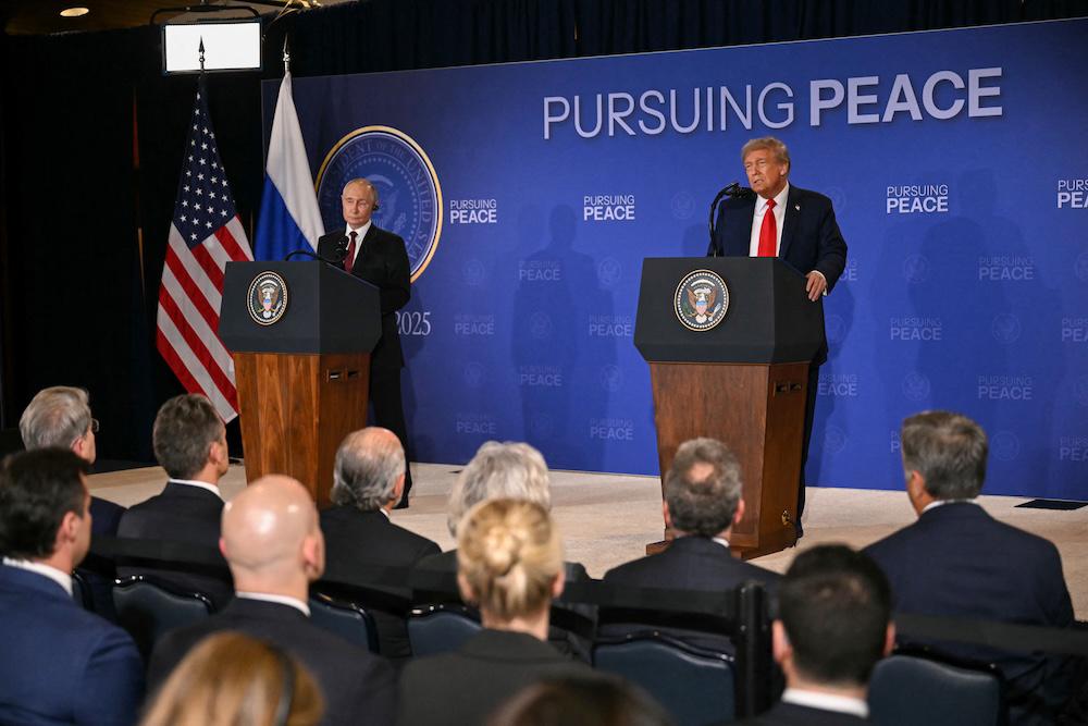 US President Donald Trump, right, and Russian President Vladimir Putin after their summit on Ukraine in Anchorage, Alaska on Aug. 15, 2025. (AFP)