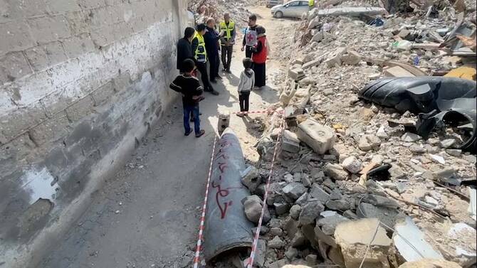 Unexploded ordnance in Gaza poses "enormous" risks for displaced people returning home during a US-led ceasefire, the NGO Handicap International warned Tuesday, calling for the entry of equipment needed for demining. (Reuters/File)