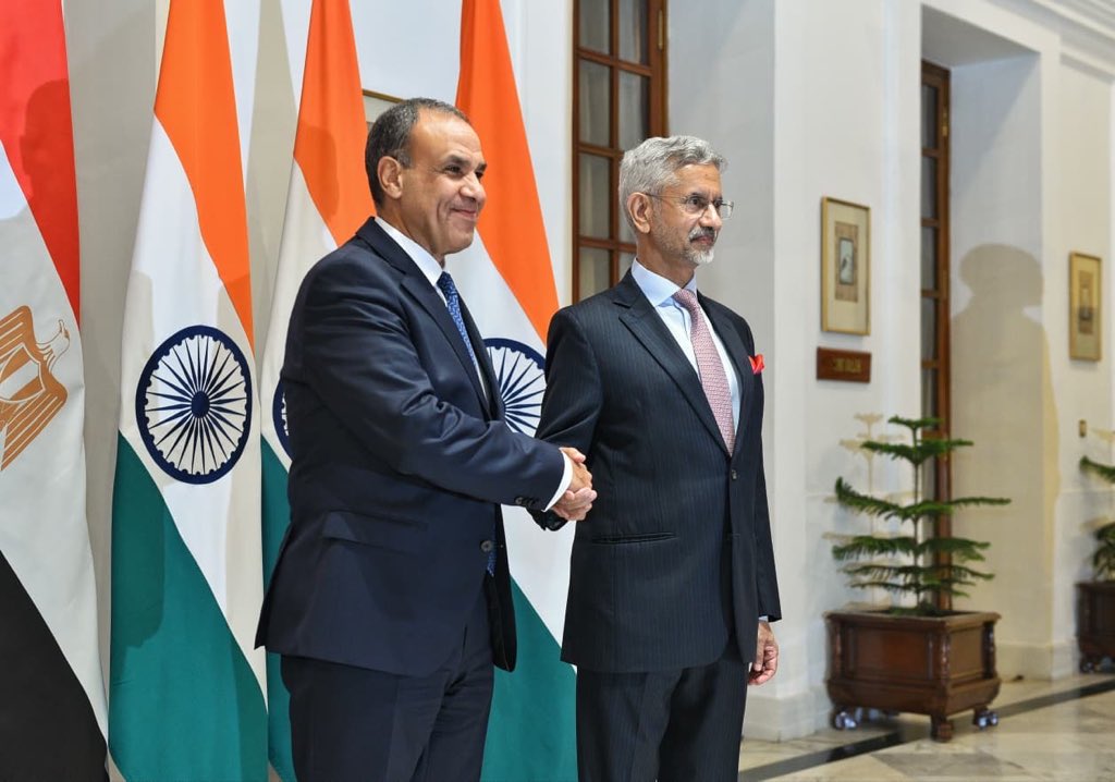 Egyptian Foreign Minister Dr. Badr Abdelatty and Indian Minister of External Affairs S. Jaishankar shake hands as they post for a photo in New Delhi on Oct. 16, 2025. (Indian Ministry of External Affairs)