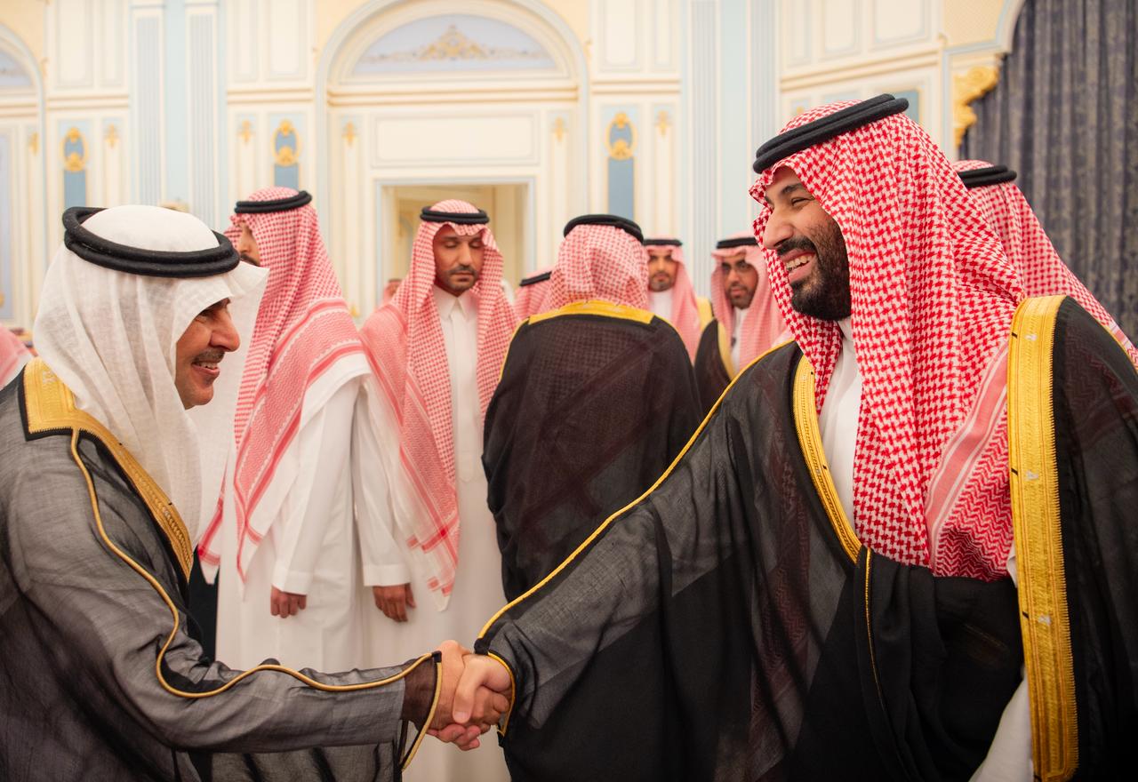 Saudi crown prince receives group of scholars, ministers, and citizens in Riyadh