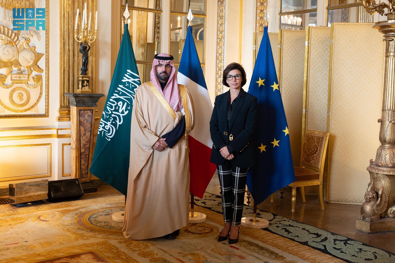 Prince Bader bin Abdullah bin Farhan, Saudi minister of culture and governor of the Royal Commission for AlUla, and France’s minister of culture, Rachida Dati, in Paris. (SPA)