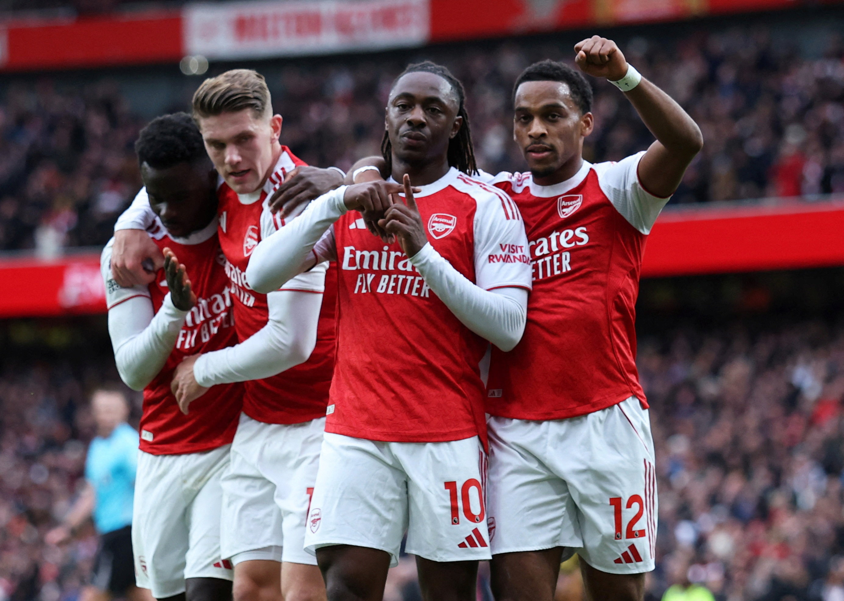 Arsenal’s Eberechi Eze celebrates scoring their first goal with Arsenal’s Viktor Gyokeres, Arsenal’s Jurrien Timber and Arsenal’s Bukayo Saka. (Action Images via Reuters)