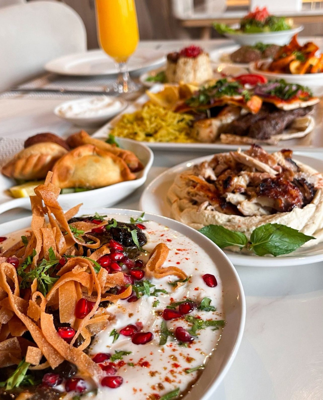 Beit Karam is a Lebanese restaurant located at the beginning of the lively and busy Prince Mamduh Bin Abdulaziz Street in the As Sulimaniyah neighborhood. (Instagram @beitkaramksa)
