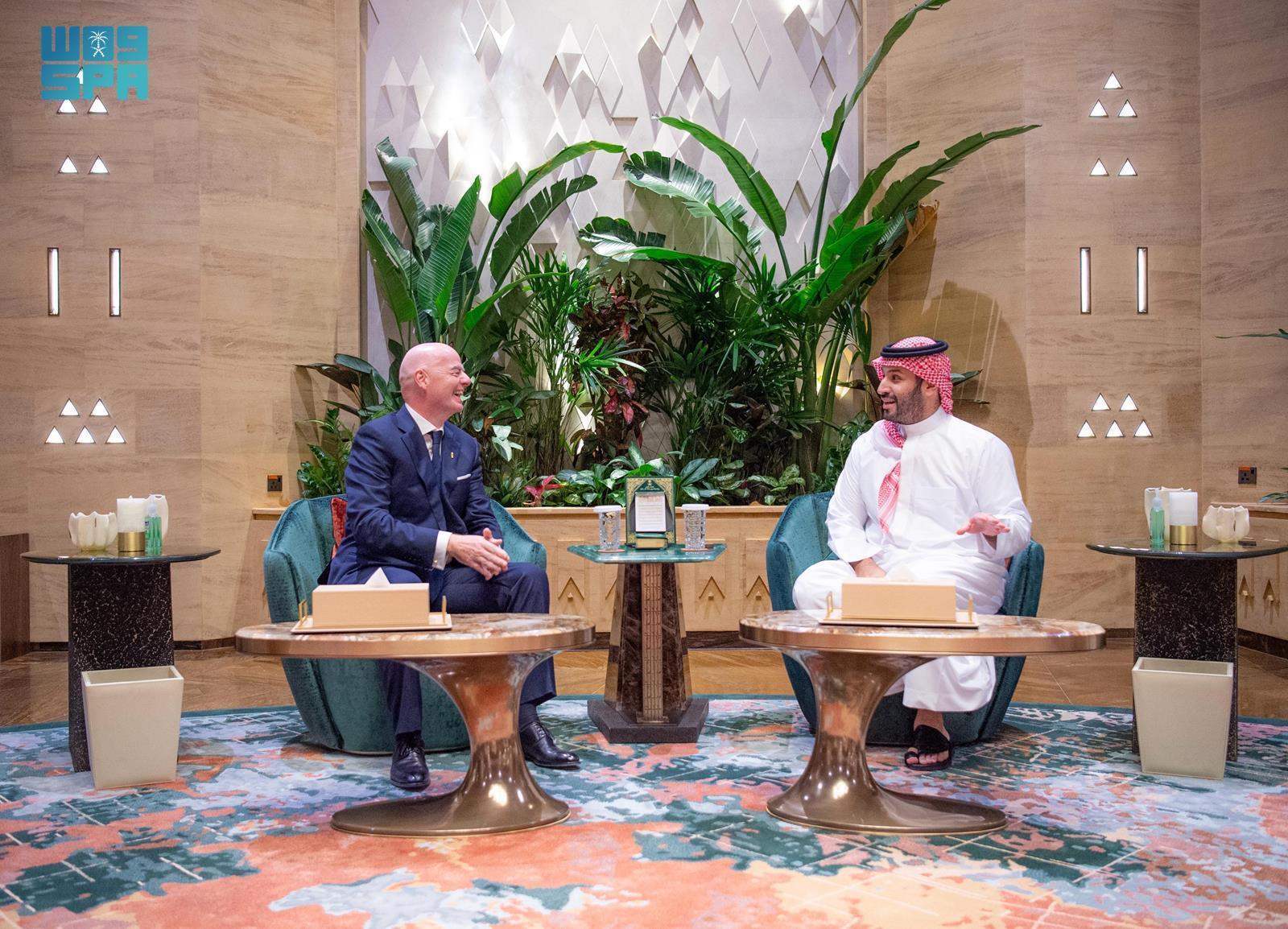 Saudi crown prince, FIFA president review sports cooperation