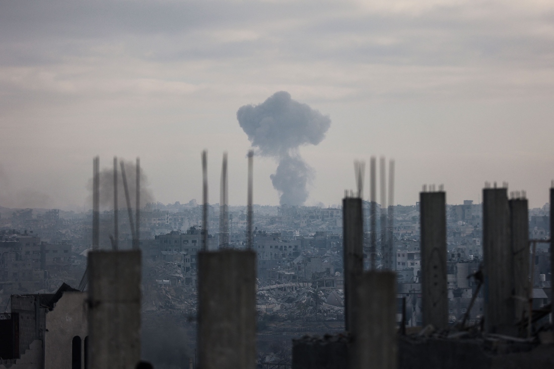 A plume of smoke billows following an Israeli strike in Gaza City on October 29, 2025. (AFP)