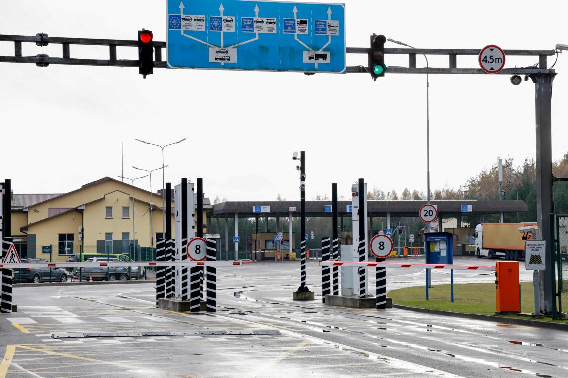 Picture taken on Oct. 28, 2025 shows the Lithuania/Belarus border crossing near Salcininkai, south-eastern Lithuania. (AFP)
