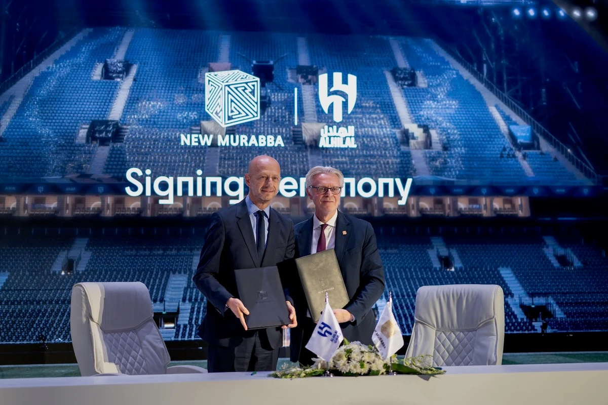 AL-Hilal CEO Esteve Calzada (left) with Michael Dyke, CEO of New Murabba. (Supplied)