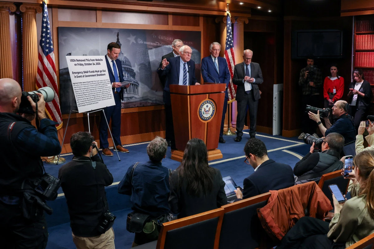 US Senator Bernie Sanders speaks during a press conference with other Democratic leaders in Washington on October 29 to discuss how the ongoing government shutdown is affecting SNAP (Supplemental Nutrition Assistance Program) food aid benefits. (REUTERS)