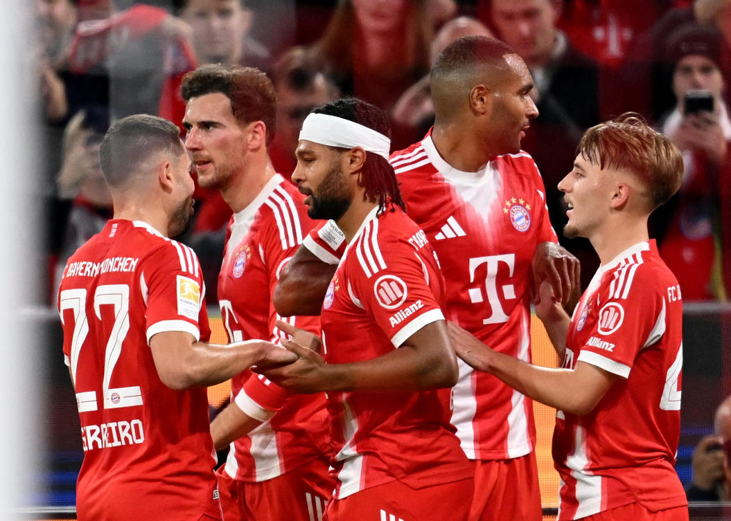 Bayern Munich’s Serge Gnabry celebrates scoring their first goal with teammates during their Bundesliga match against Bayer Leverkusen — Allianz Arena, Munich, Nov. 1, 2025. (Reuters)