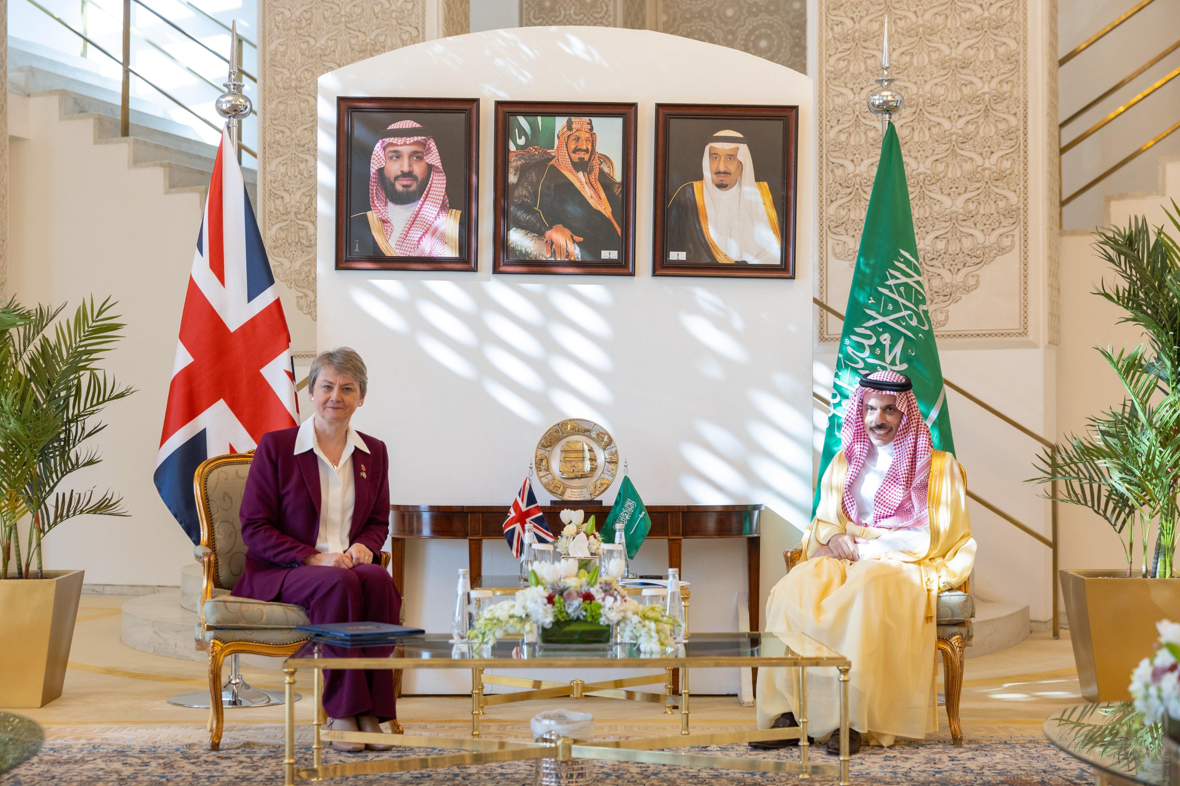 Prince Faisal bin Farhan, Minister of Foreign Affairs, received Yvette Cooper, Secretary of State for Foreign, Commonwealth and Development Affairs of the UK, at the Ministry's headquarters in Riyadh Sunday. (SPA)