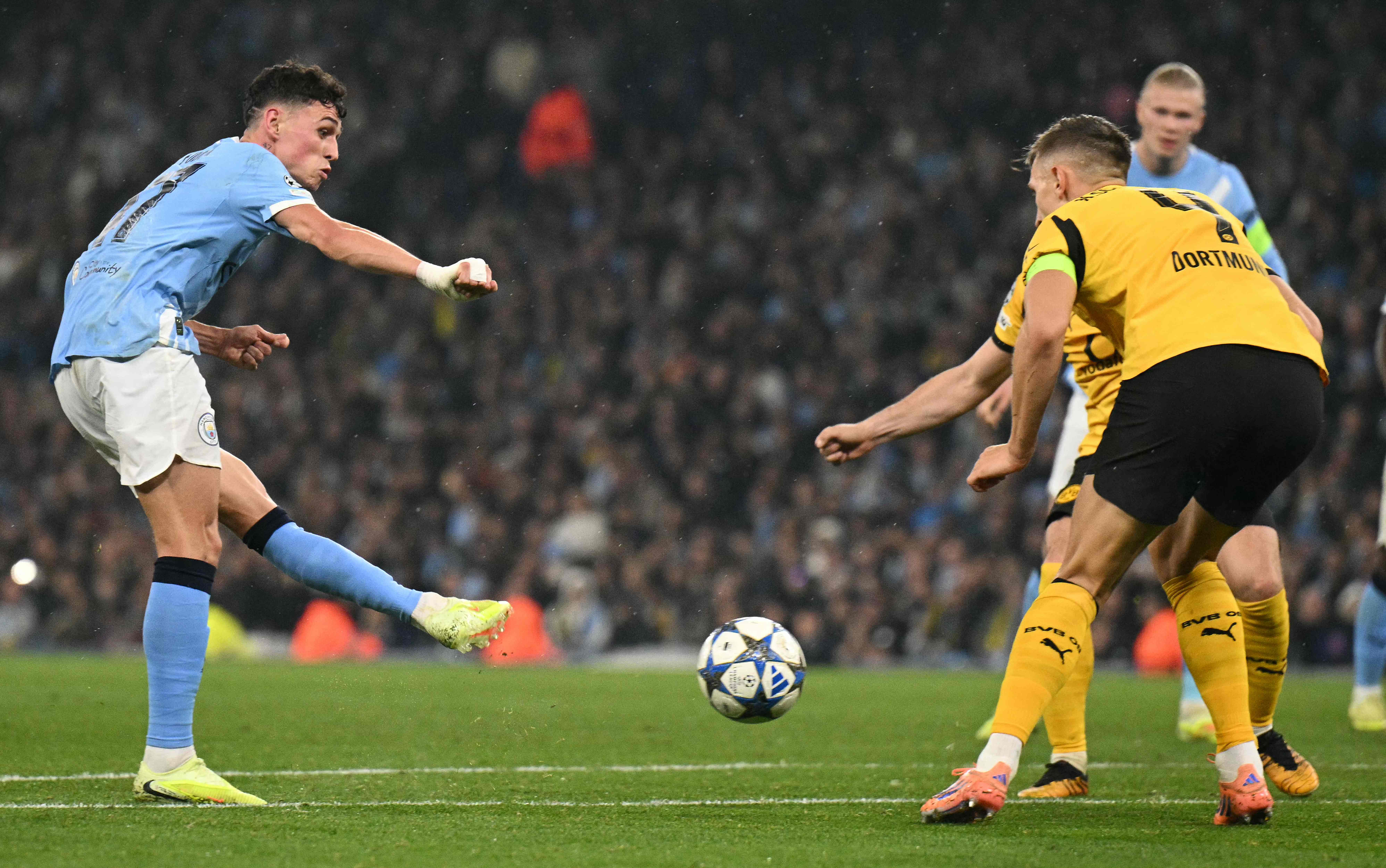 Man City win as Inter stay perfect, Barca held in Champions League