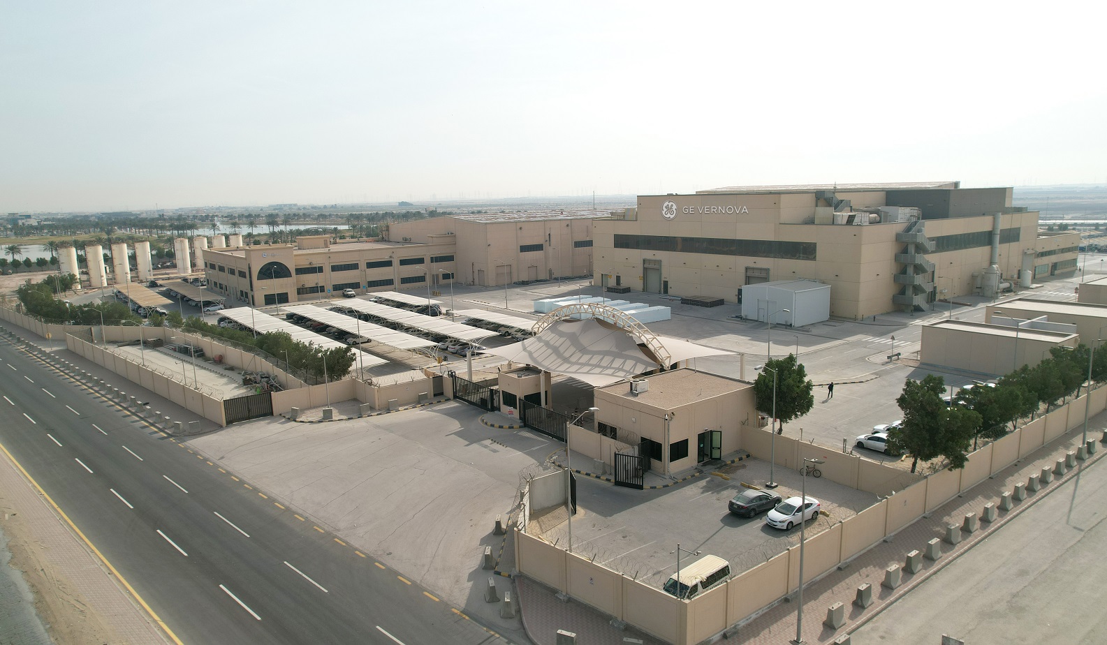 The Jafurah Cogeneration Independent Steam and Power Plant is located 125 km southeast of Dammam, and is expected to be among the most efficient power plants in Saudi Arabia.