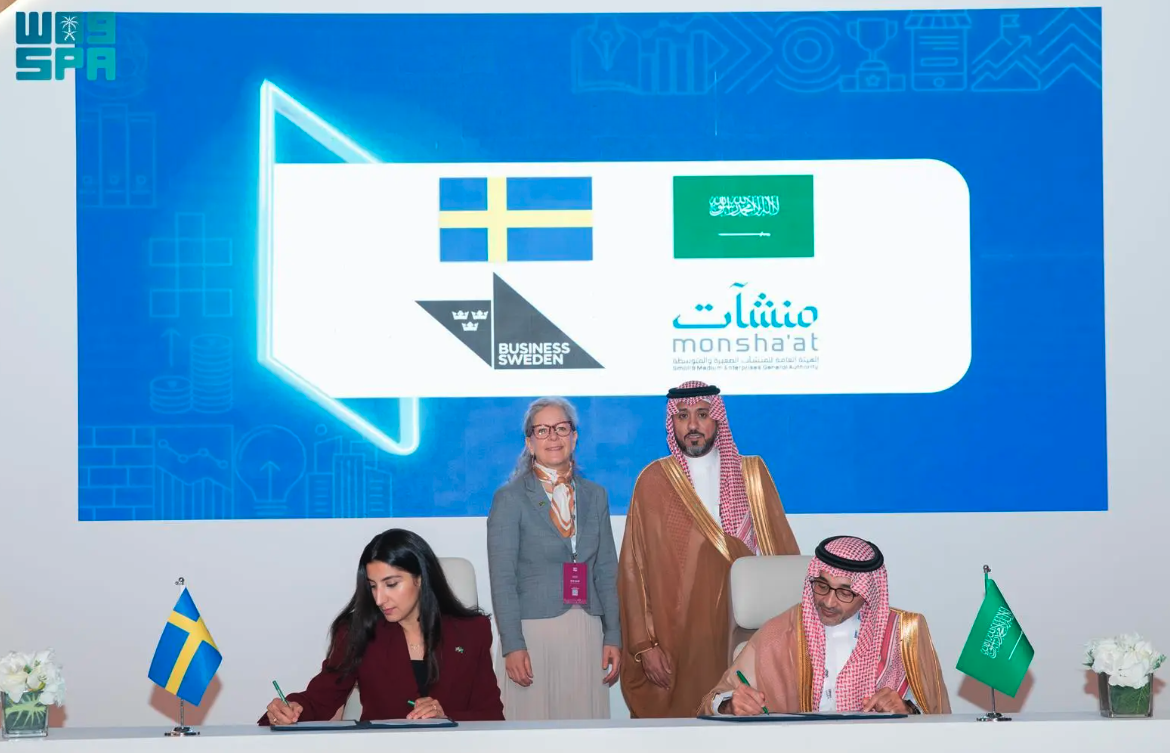 The MoU was signed by Saud Al-Subaie, deputy governor of Monsha’at for Entrepreneurship, and Nebe Al-Mayahi, trade commissioner and head of the Swedish Trade and Investment Council in the Kingdom. SPA