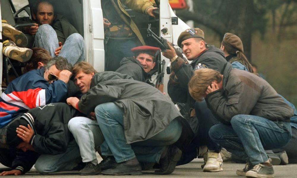 Siege of Sarajevo drew wealthy foreigners to shoot at civilians, say Italian prosectors
