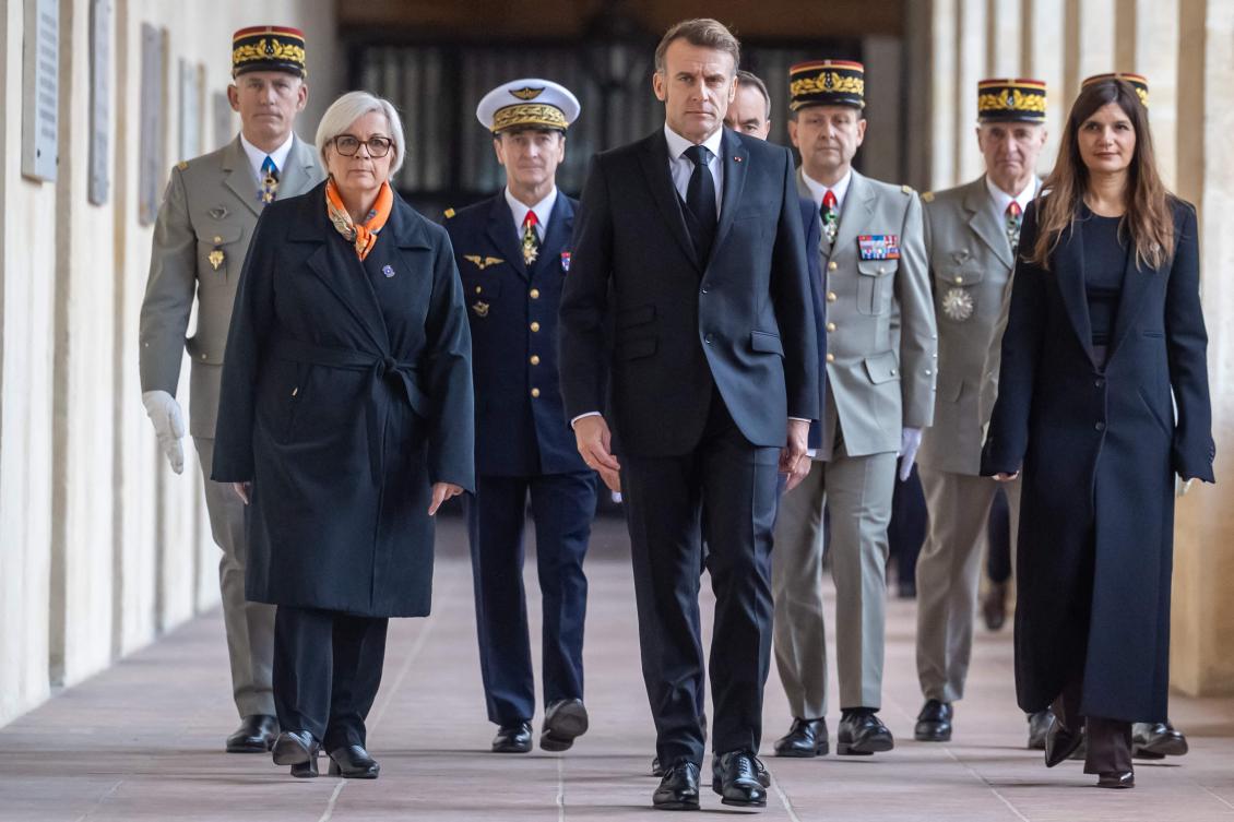 France’s Defense Minister Catherine Vautrin (2nd L), Chief of the Defense Staff of the French armed Forces Fabien Mandon (3rd L), France’s President Emmanuel Macron (C), Chief of the Military Staff of the President of the Republic Vincent Giraud (3rd R) and France’s junior Defense Minister Alice Rufo (R) attend a ceremony at the Hotel des Invalides, No. 11, 2025. (Christophe PETIT TESSON / AFP)