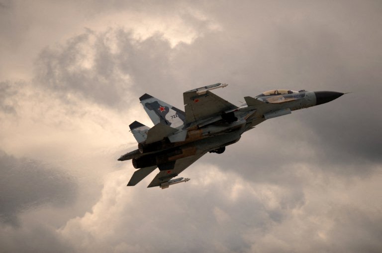 Russian Su-30 fighter jet performs during the MAKS 2009 international aerospace show outside Moscow in Zhukovsky. (File / AFP)