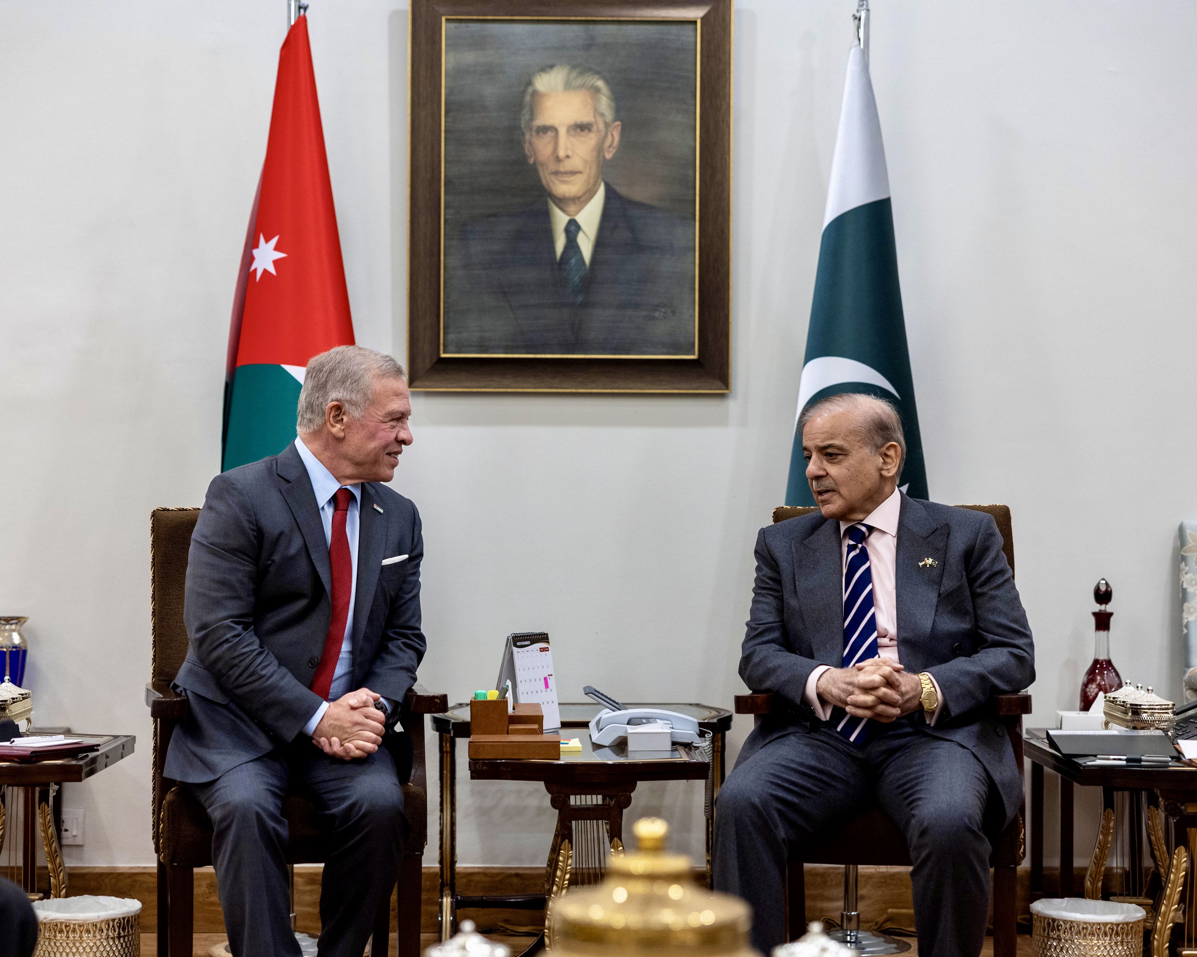 Jordan’s King Abdullah II met with Pakistani Prime Minister Shehbaz Sharif on Saturday in Islamabad. (Jordan News Agency)