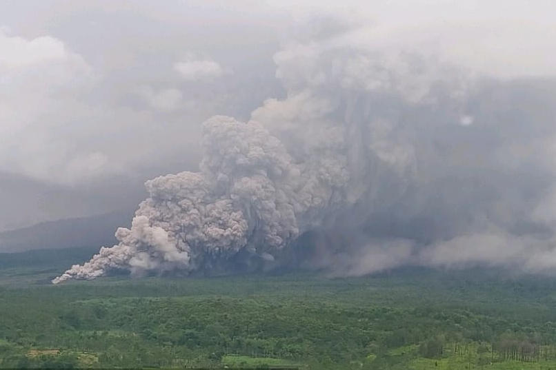 In this photo released by the Geological Agency (Badan Geologi) of Indonesia’s Ministry of Energy and Mineral Resources, Mount Semeru releases volcanic materials during an eruption in Lumajang, East Java, Indonesia, Nov. 19, 2025. (AP)