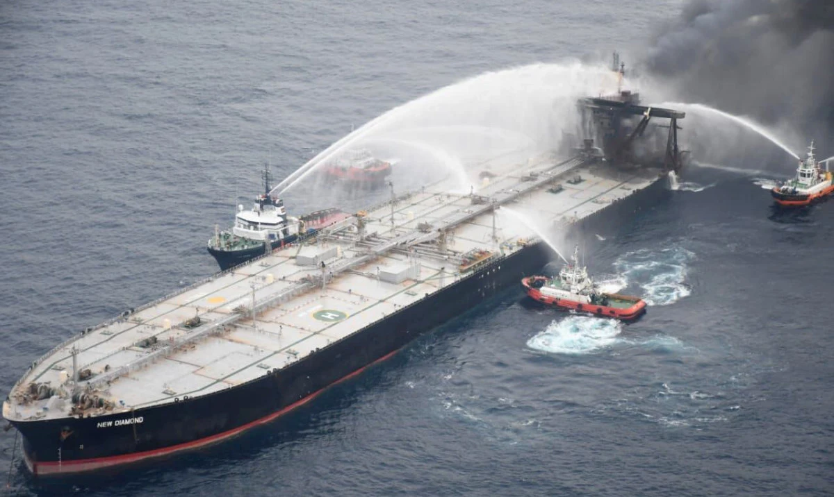Assailants attack tanker off Somalia in suspected pirate strike