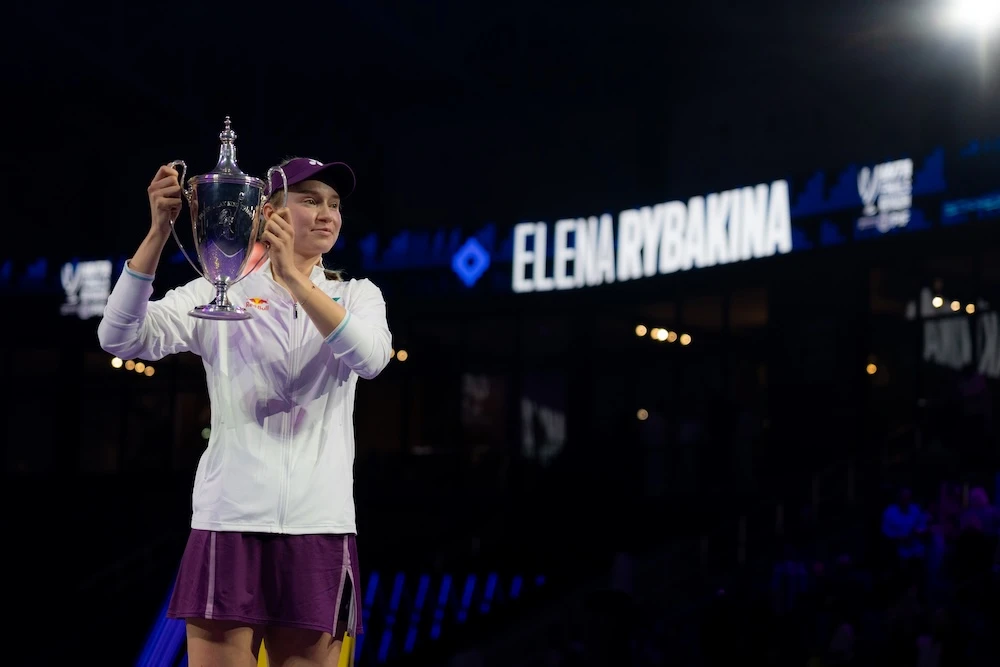 Despite battling a shoulder issue all week, Elena Rybakina produced 48 aces during the WTA Finals, 28 of which came in the semi-finals and final. (AN Photo/Abdulrahman Bin Shulhoub)