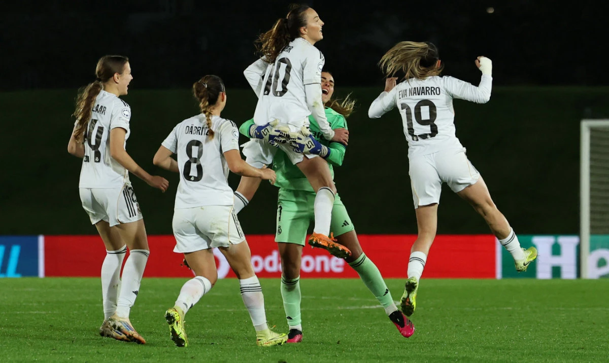 Real Madrid’s #10 Caroline Weir celebrates scoring their goal with teammates during the UEFA Women’s Champions League match between Real Madrid and Paris FC at the Estadio Alfredo Di Stefano, Madrid, Tuesday. (Reuters)