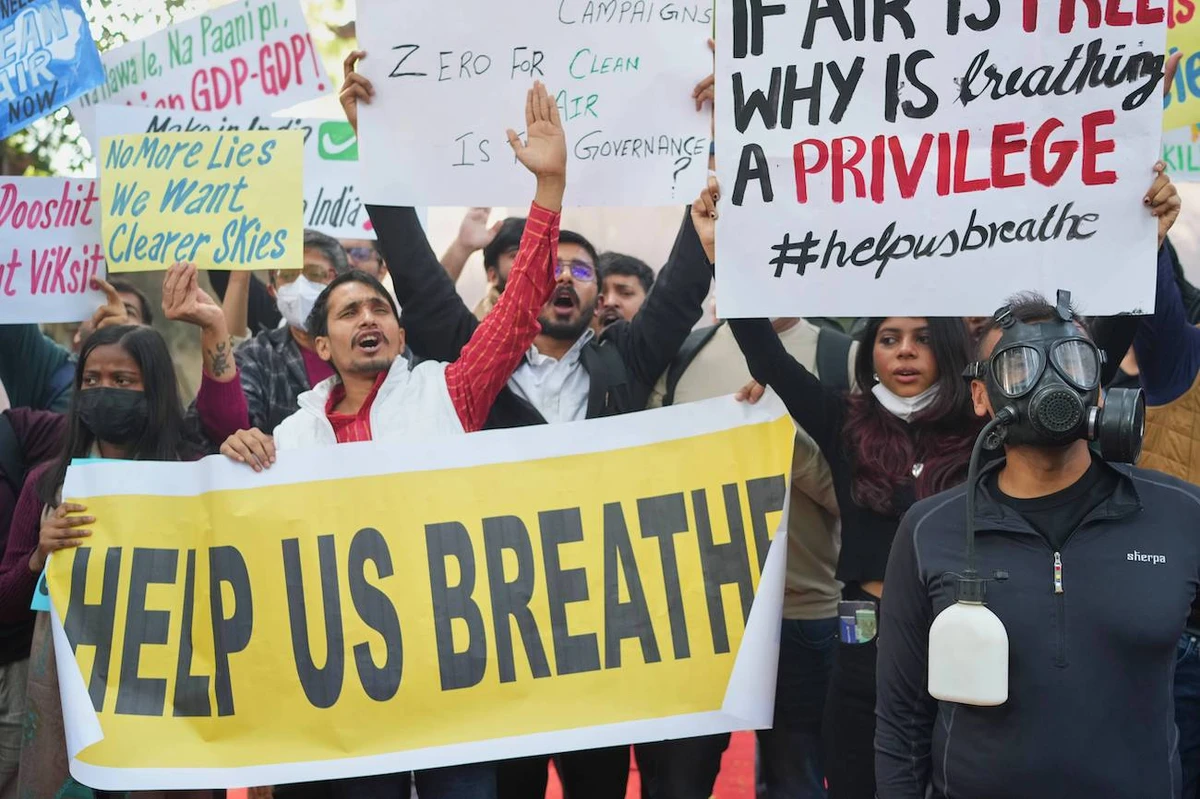 Delhi residents call for government action as air pollution reaches extreme levels