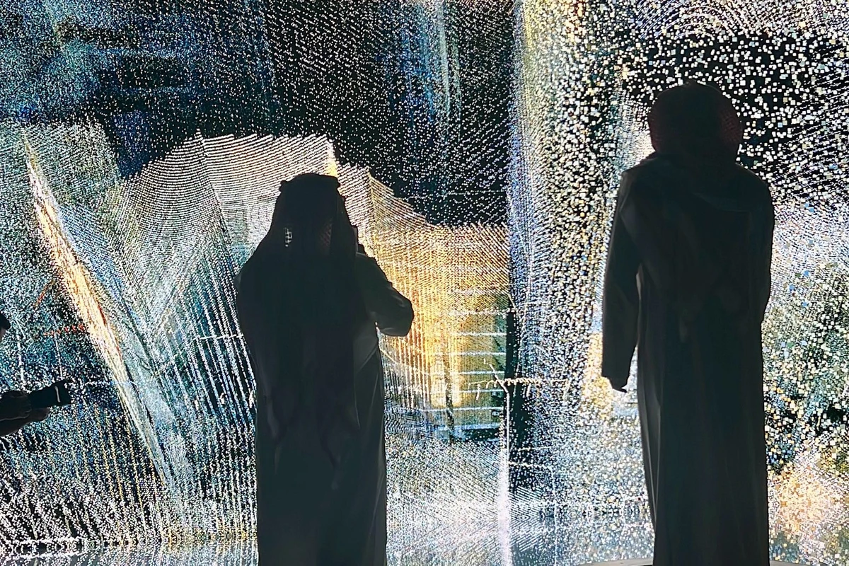 This year's Noor Riyadh festival is illuminating the capital's metro stations with light-inspired artworks. (AN photo)