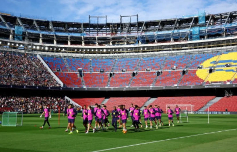General view of FC Barcelona players during training after the reopening of the FC Barcelona Training — Spotify Camp Nou, Barcelona, — Nov. 7, 2025. (Reuters/File)