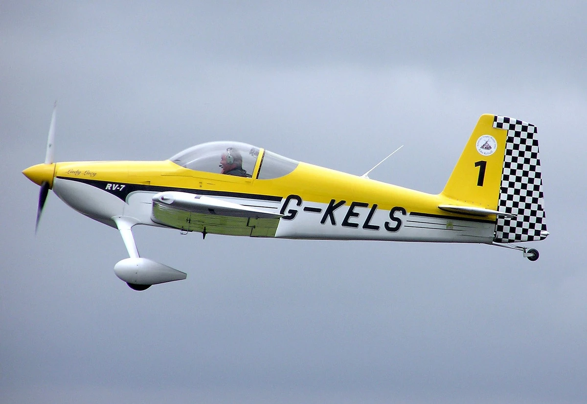 Pilot killed after reported mid-air collision in Australia