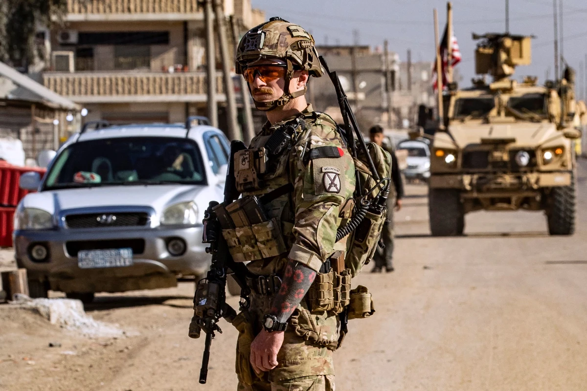 US soldiers patrol in Syria’s northeastern city Qamishli, in the Hasakeh province, mostly controlled by Kurdish-led Syrian Democratic Forces (SDF), Jan. 9, 2025. (AFP)