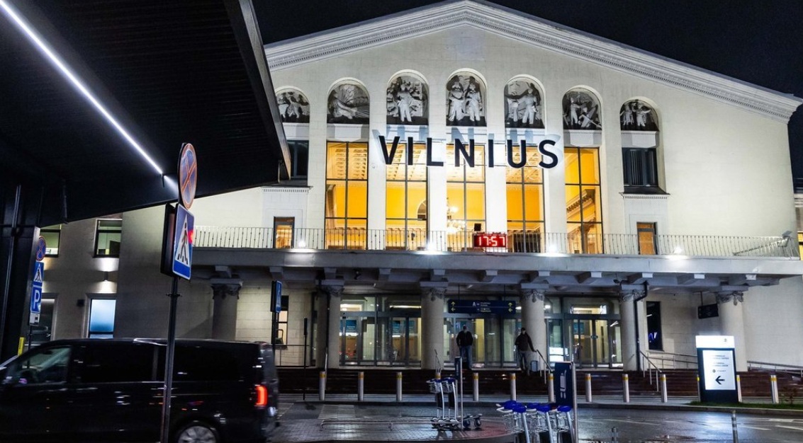 Lithuania airport shuts for a second time on Wednesday over balloons